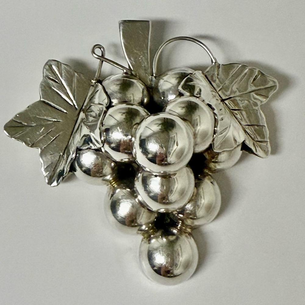 Vintage Large Size Mexican Sterling Silver Grape Cluster Brooch/Pendant - 39g